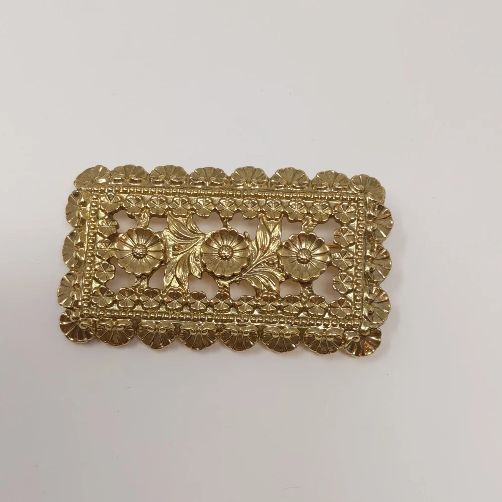 1928 Gold Tone Floral Brooch Rectangle